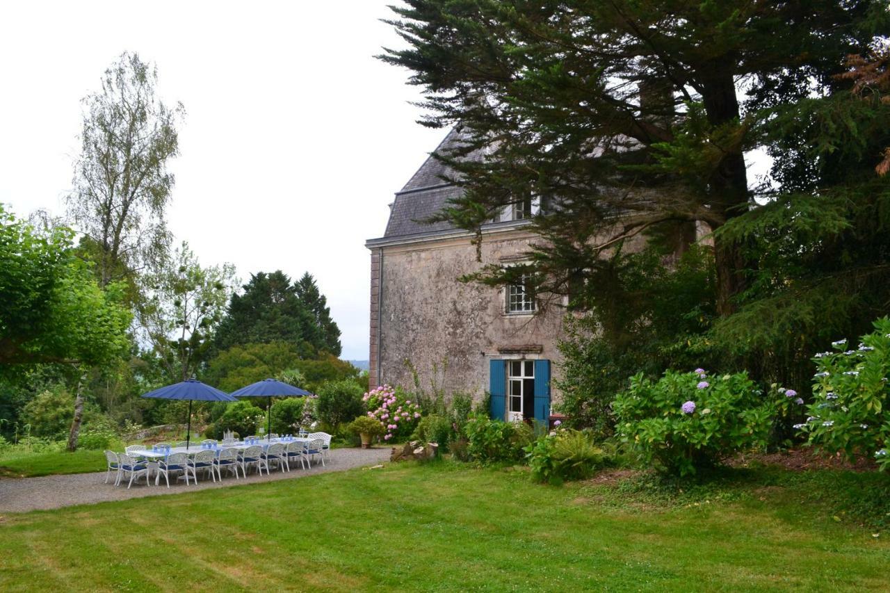 Chateau D'estrac * Hastingues